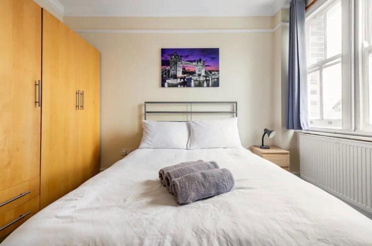 Lovely 3-Bed 20 Minutes To Central Londen Buitenkant foto