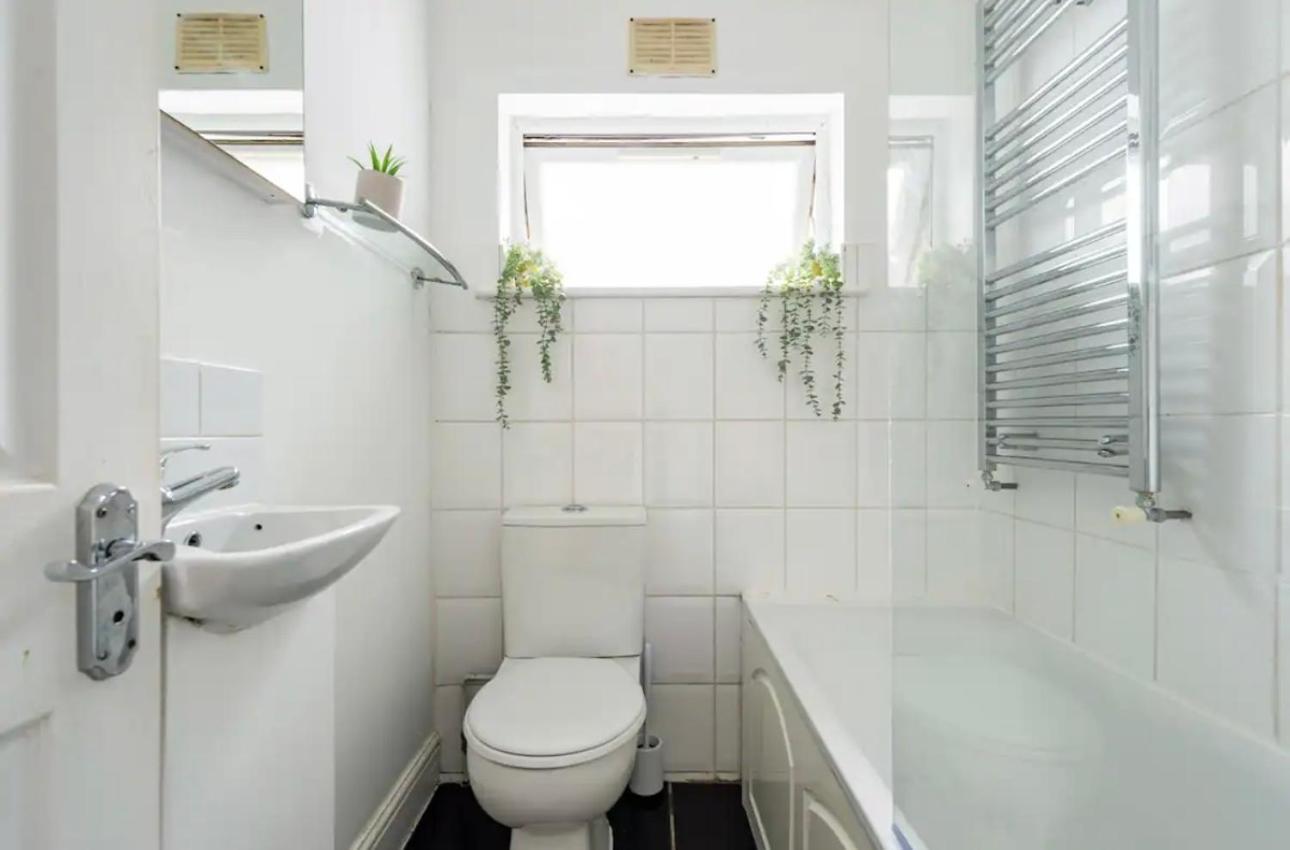 Lovely 3-Bed 20 Minutes To Central Londen Buitenkant foto