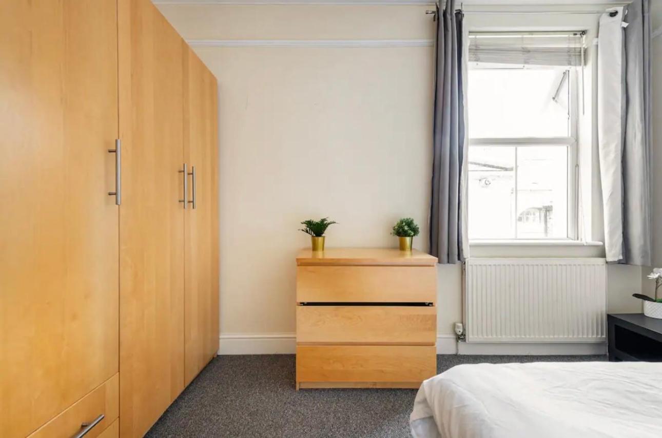 Lovely 3-Bed 20 Minutes To Central Londen Buitenkant foto